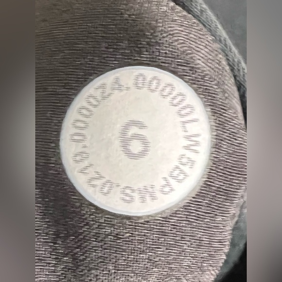 ✨LIKE NEW✨ Lululemon On The Fly Pant Woven 27" Black | Travel | Activewear - Picture 12 of 12